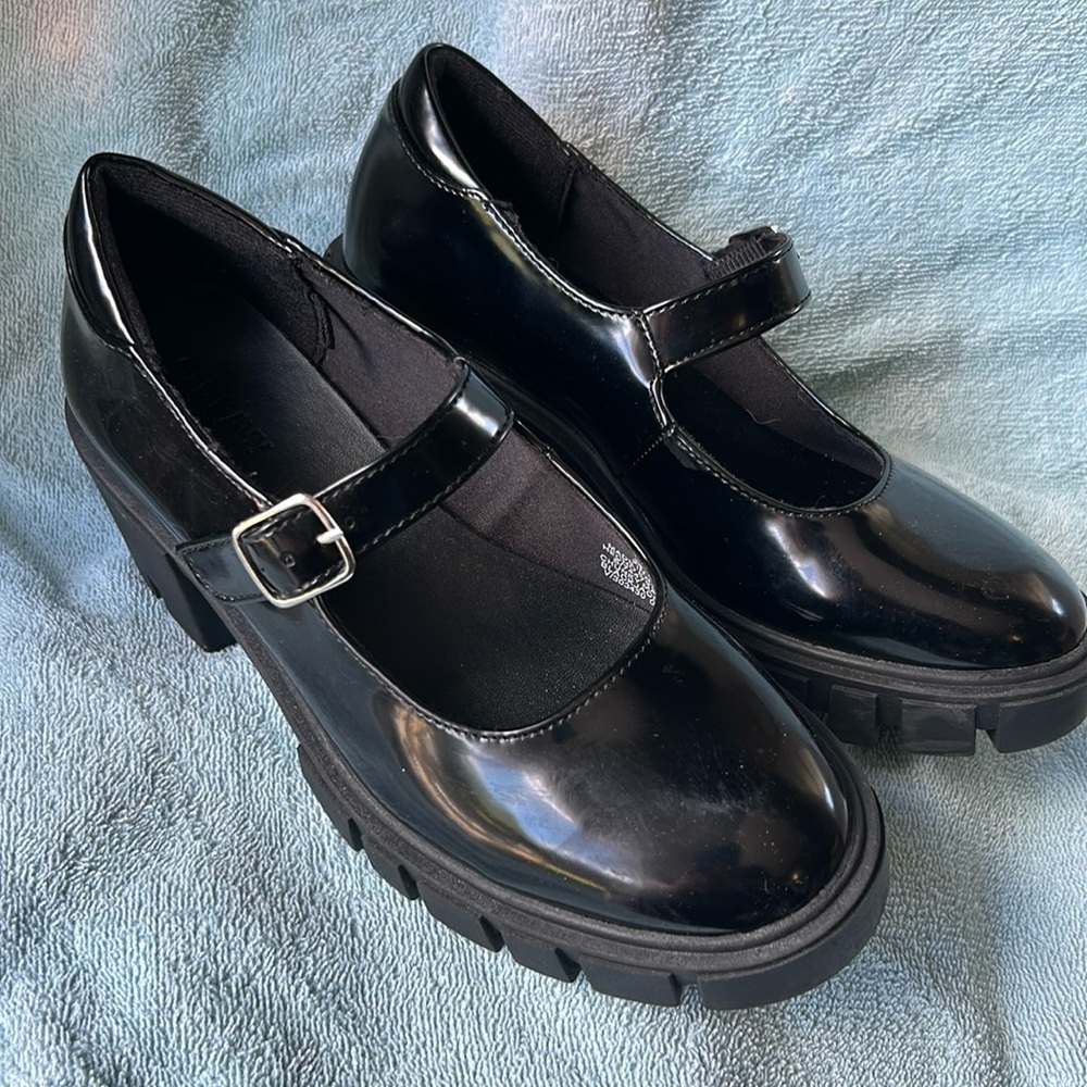 Lug sole Mary Jane’s